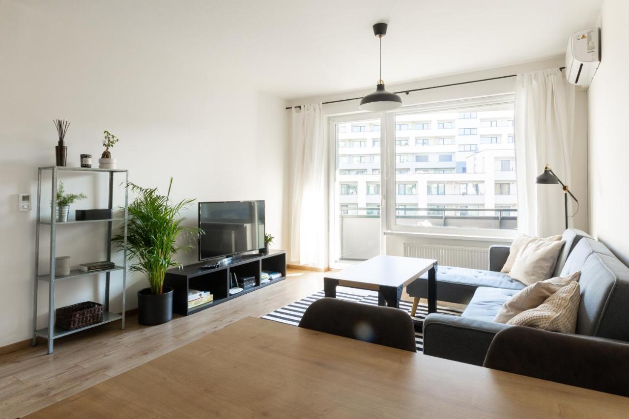 Quiet & Cozy Apartment Old Town - Free Underground Parking Kosice Exterior photo